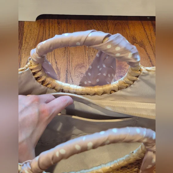 LC Lauren Conrad Half Moon Tote - Picture 5 of 5